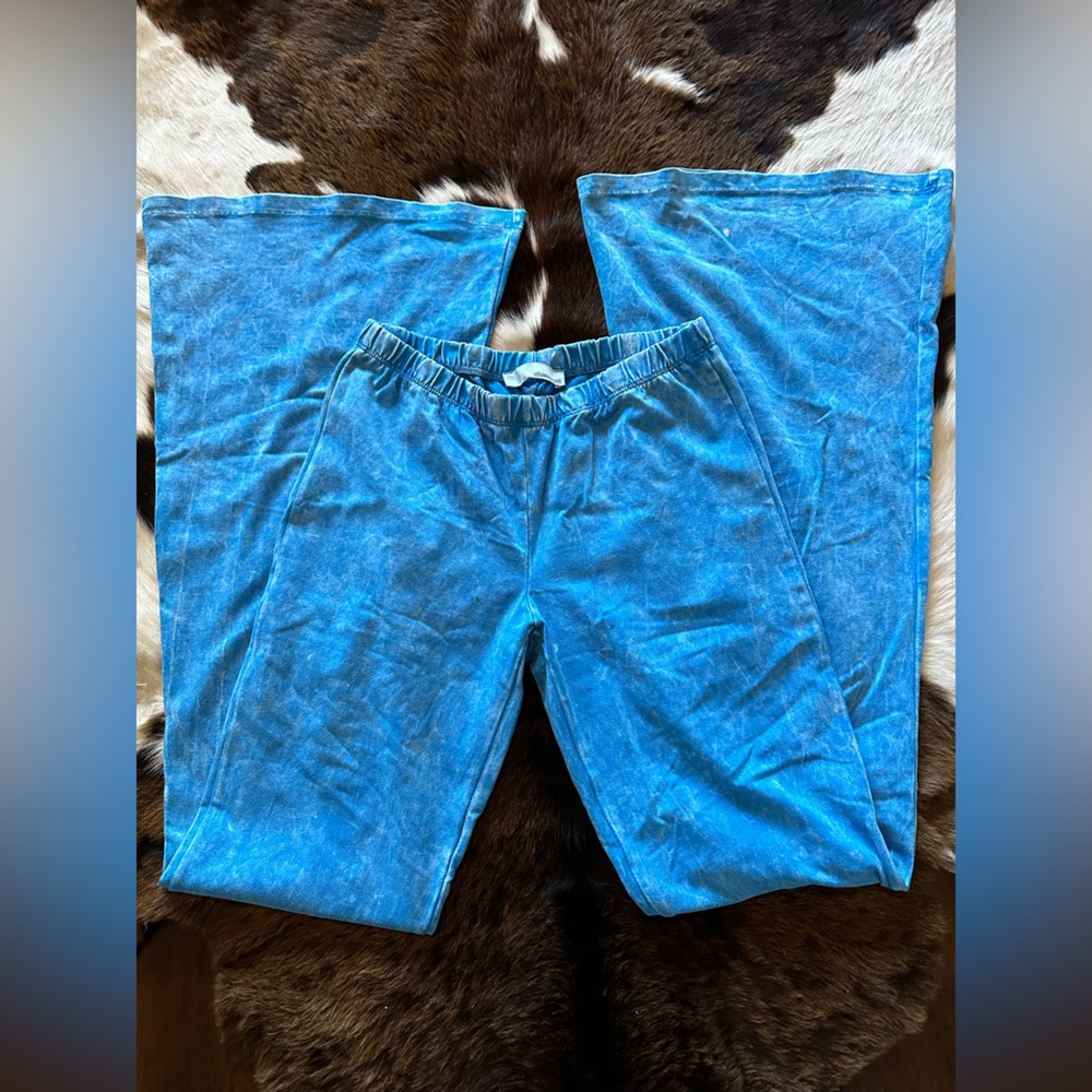 White wash blue flares size small
